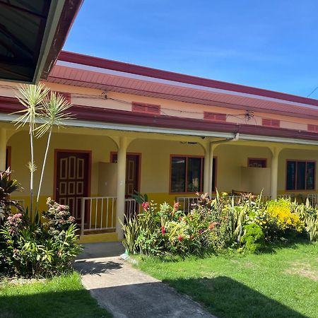 Uptown Guesthouse Siquijor Dış mekan fotoğraf