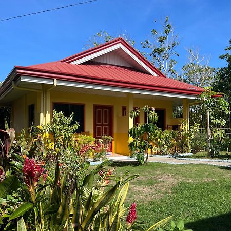 Uptown Guesthouse Siquijor Dış mekan fotoğraf