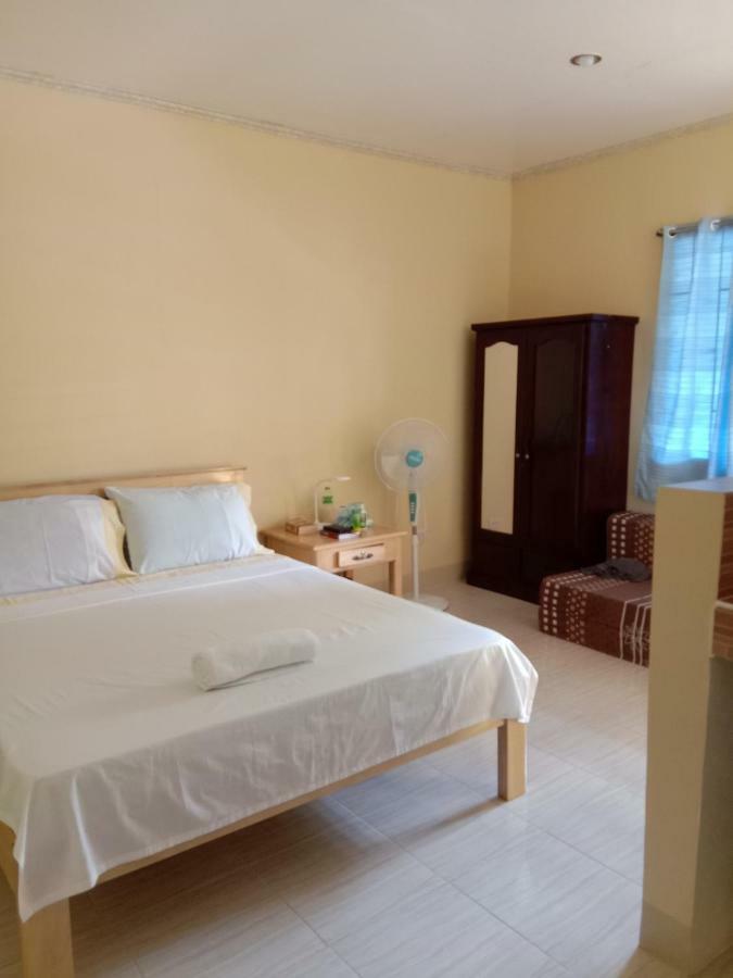 Uptown Guesthouse Siquijor Dış mekan fotoğraf